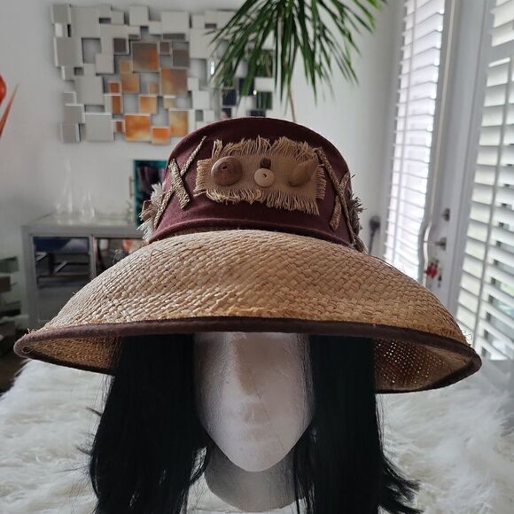 Whittall & Shon Kentucky Derby Hat - Picture 6 of 8